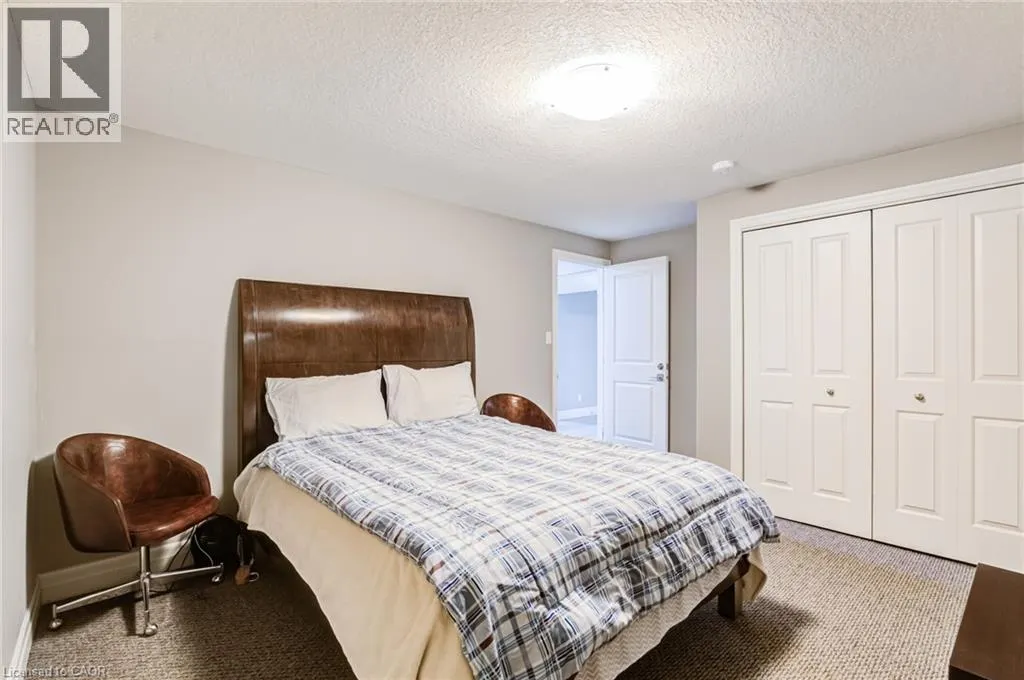 44 LIBERTY Crescent