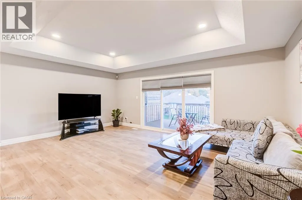 44 LIBERTY Crescent