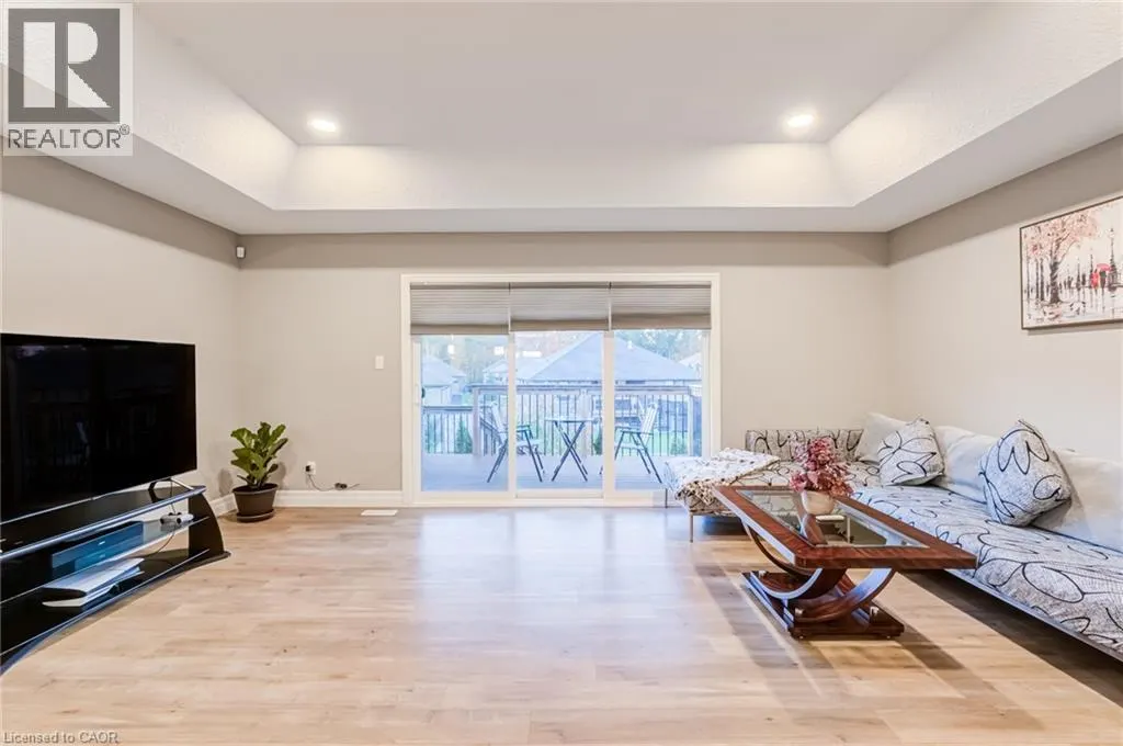 44 LIBERTY Crescent