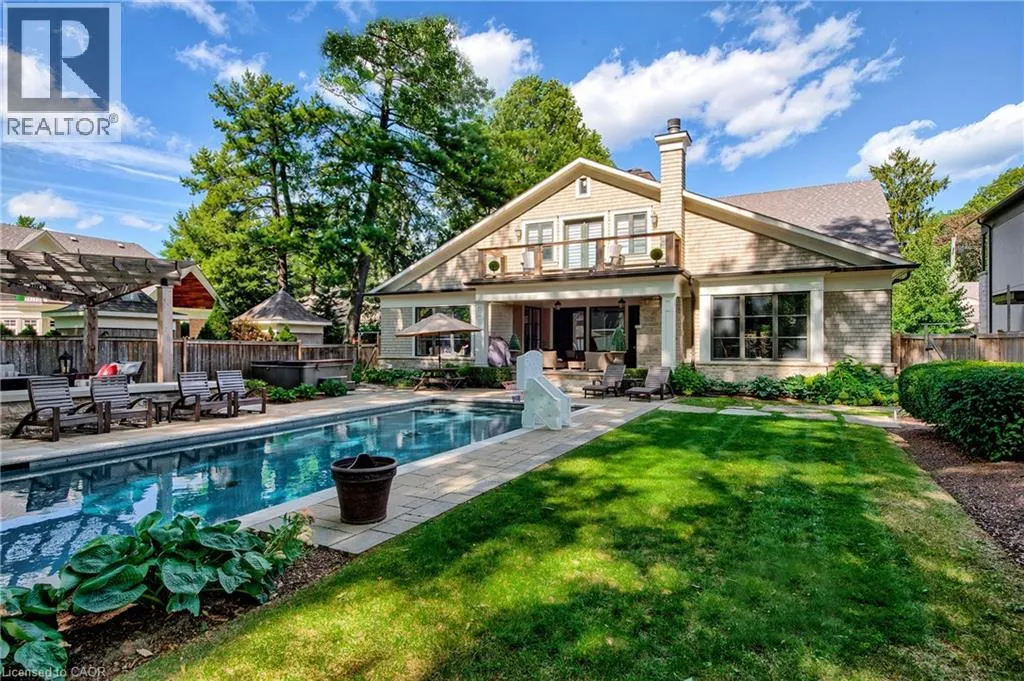 416 WEDGEWOOD Drive