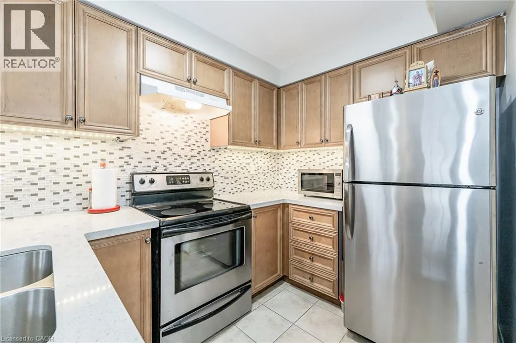 151 GREEN Road Unit# 13 #13