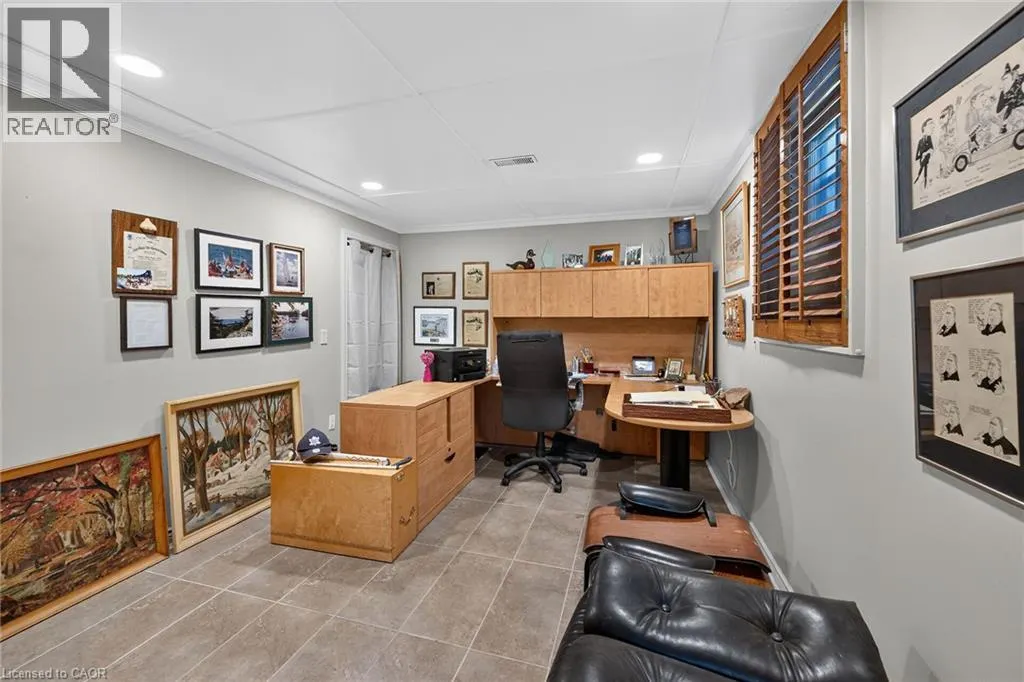 311 GOLF LINKS Road