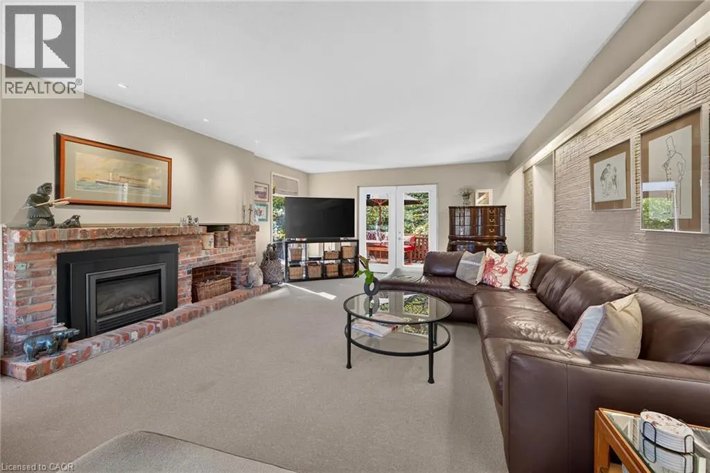 311 GOLF LINKS Road