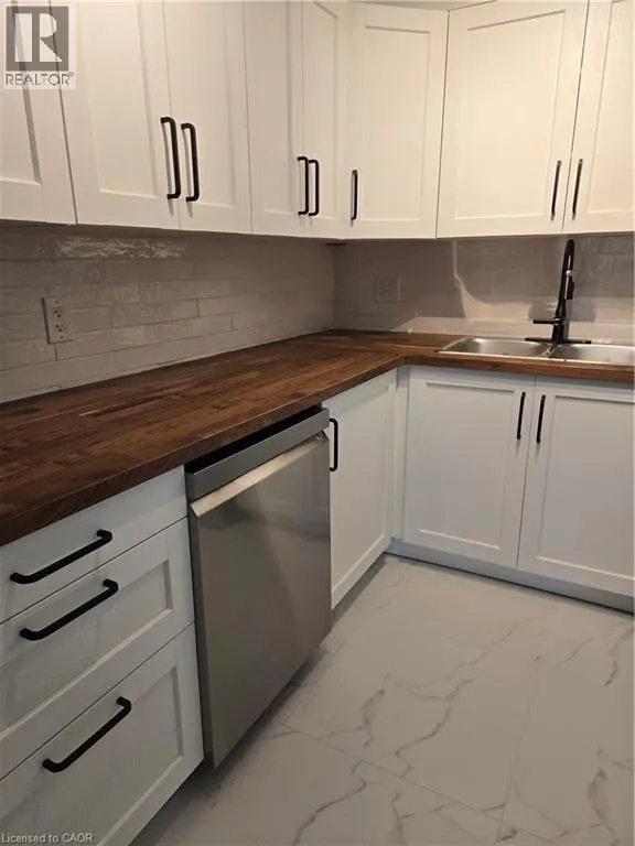 3085 KINGSWAY Drive Unit# 21 #21