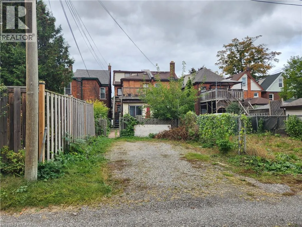 25 GLADSTONE Avenue