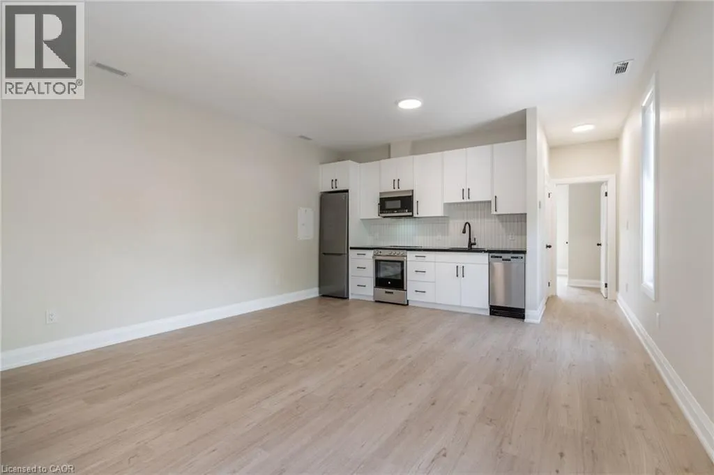 9 MUNN Street Unit# A #A