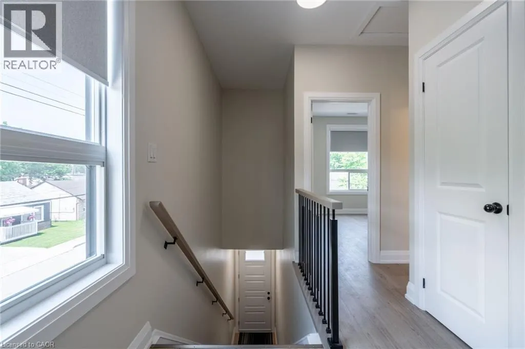 9 MUNN Street Unit# A #A