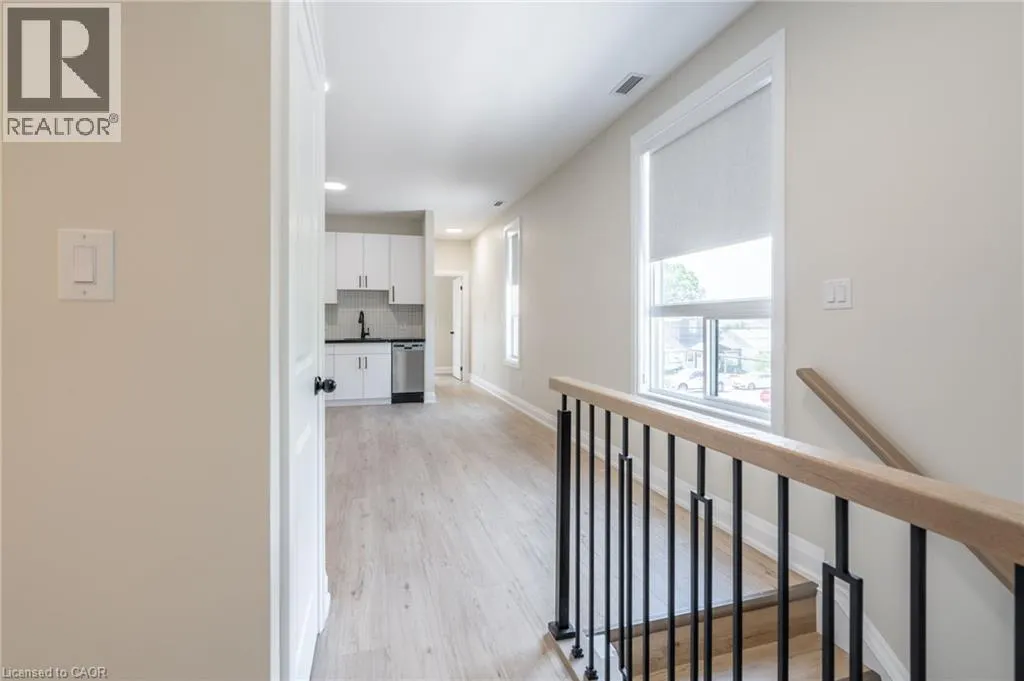 9 MUNN Street Unit# A #A
