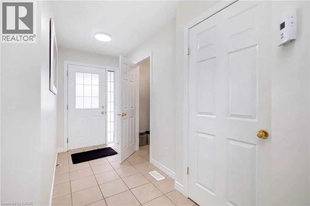 468 DOON SOUTH Drive Unit# 15 #15