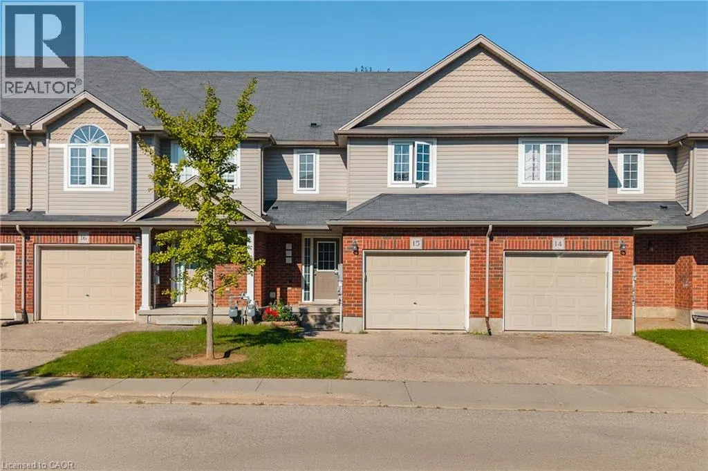 468 DOON SOUTH Drive Unit# 15 #15