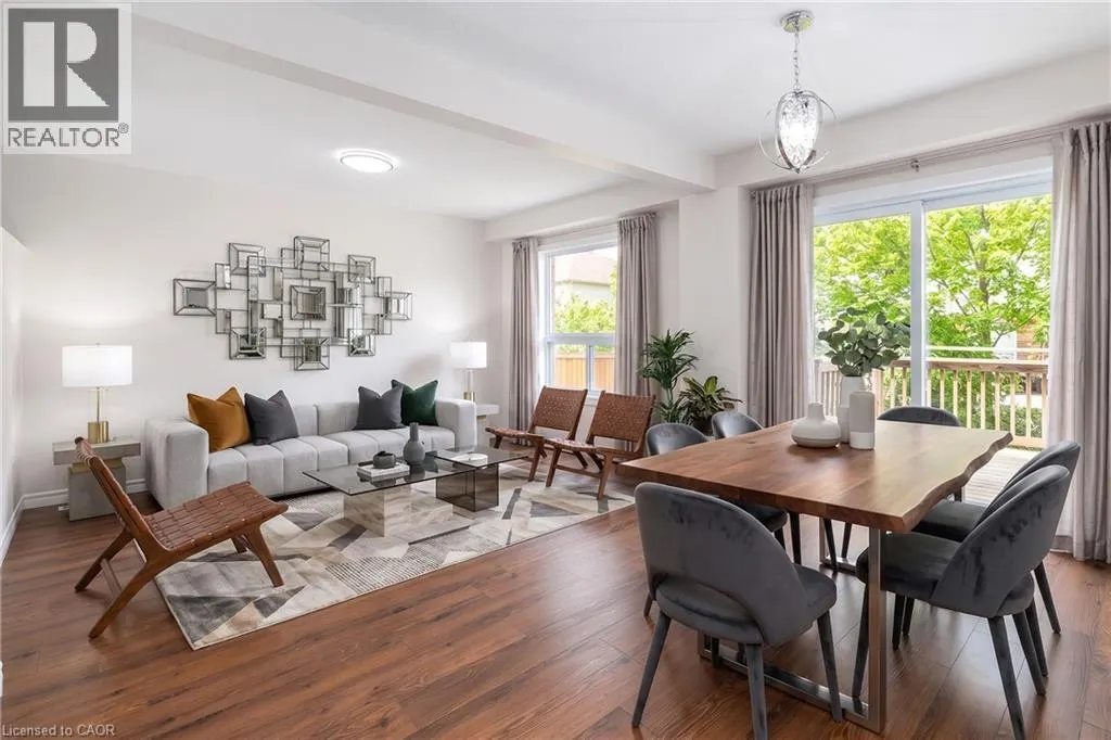 468 DOON SOUTH Drive Unit# 15 #15