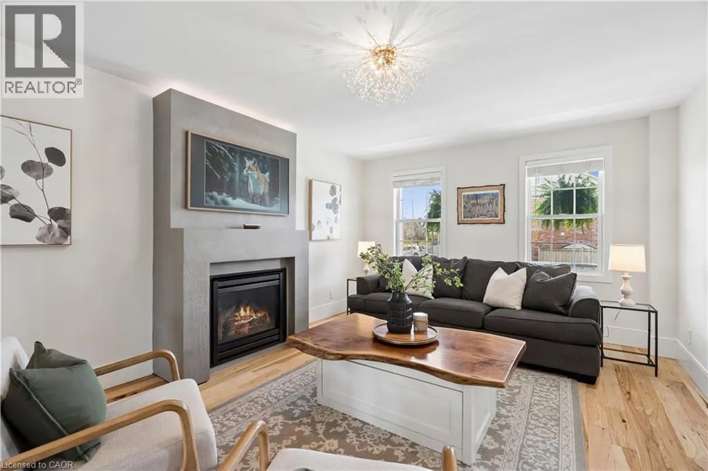 168 HAMPSON Crescent