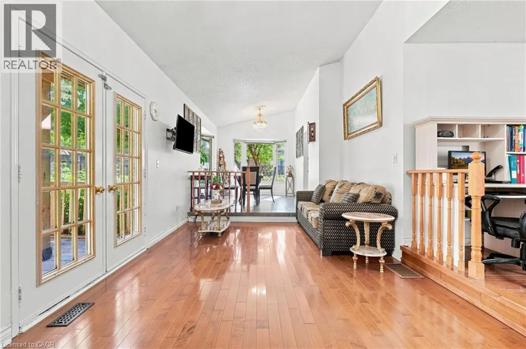 34 LISAJANE Court
