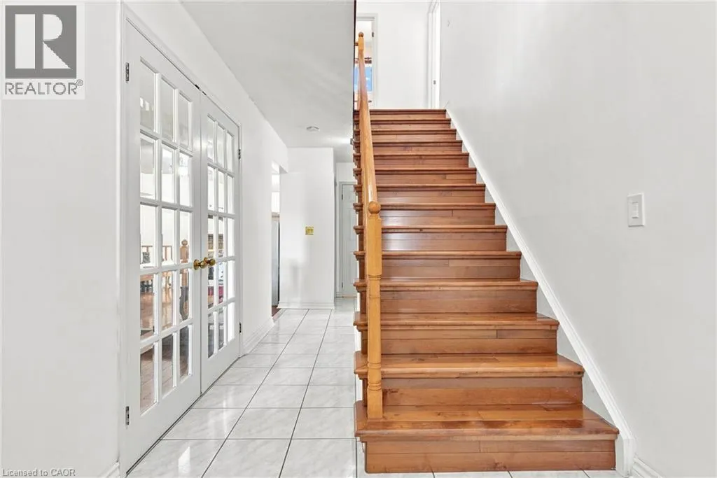 34 LISAJANE Court