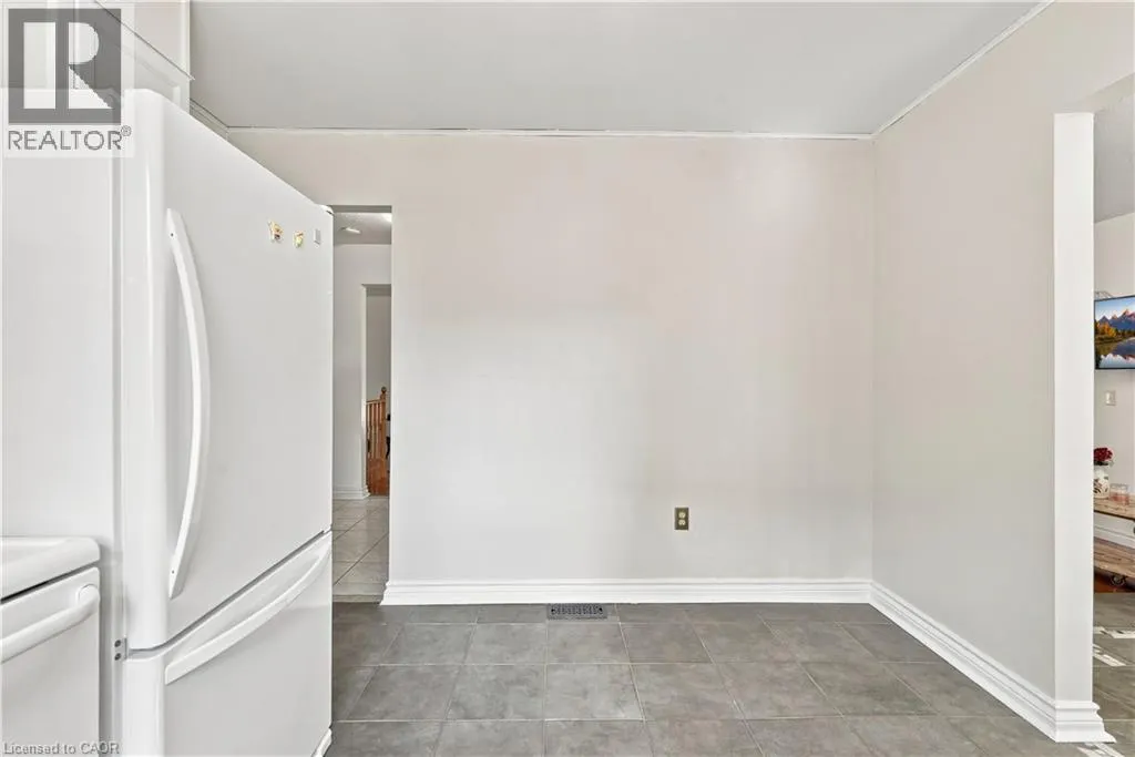 34 LISAJANE Court