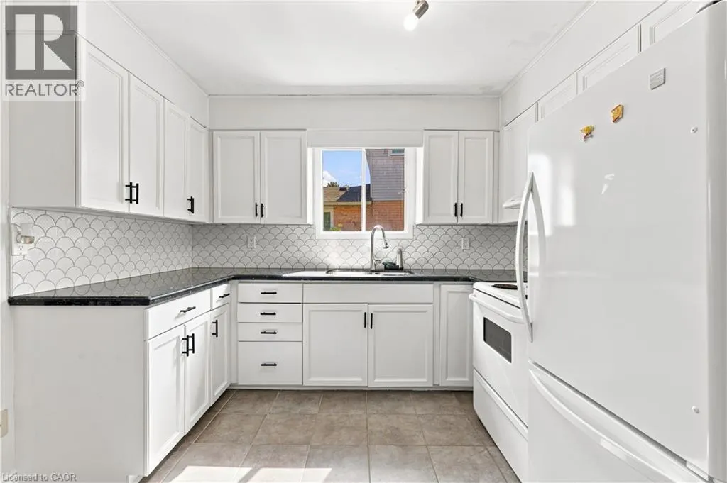 34 LISAJANE Court