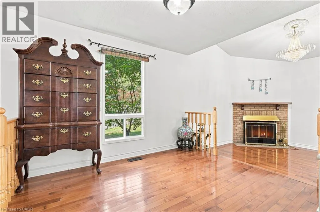 34 LISAJANE Court