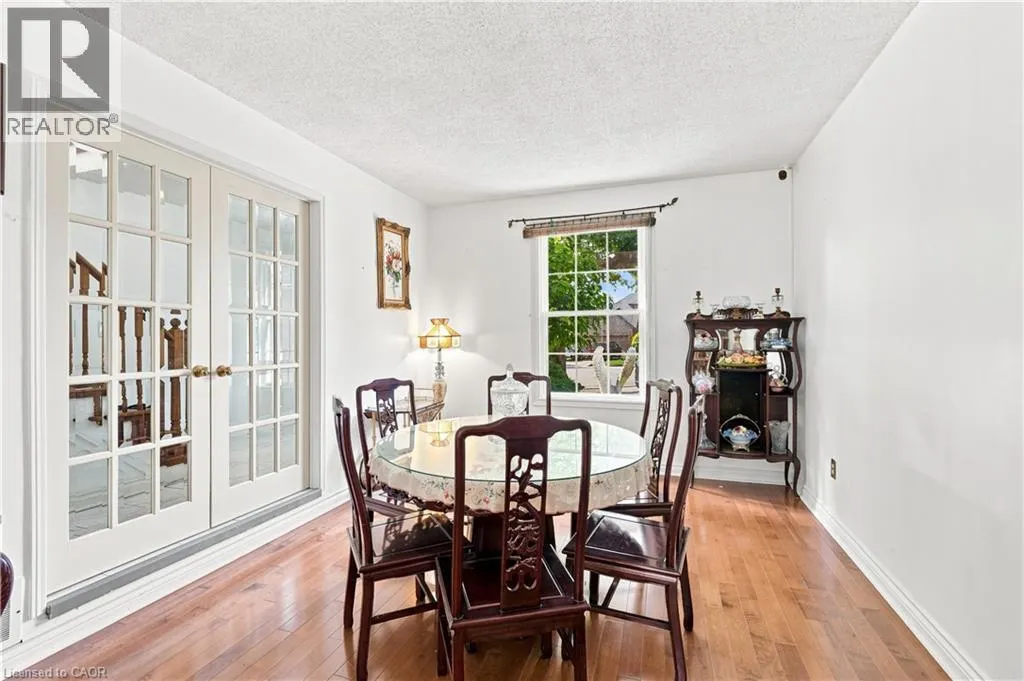 34 LISAJANE Court