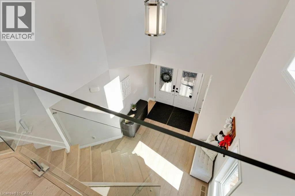 27 IRONGATE Drive