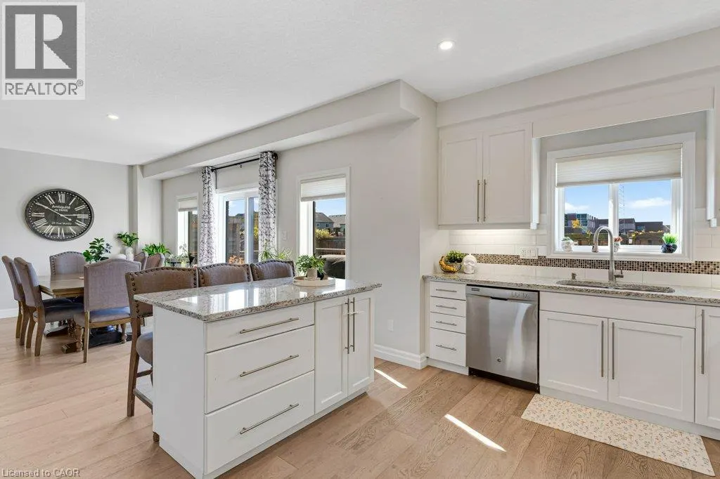 27 IRONGATE Drive