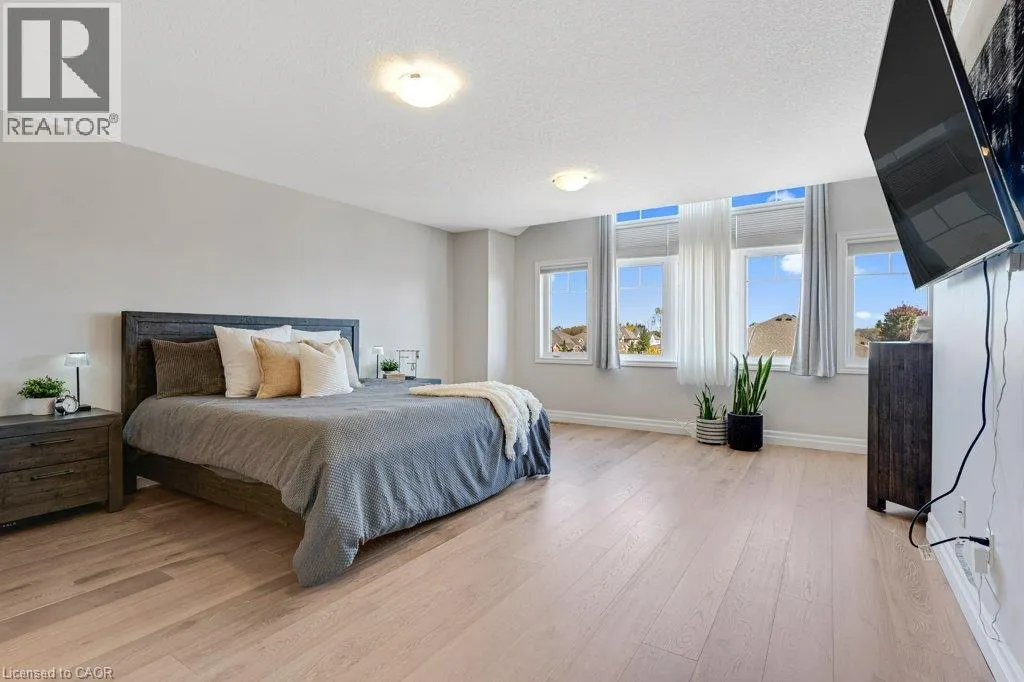 27 IRONGATE Drive
