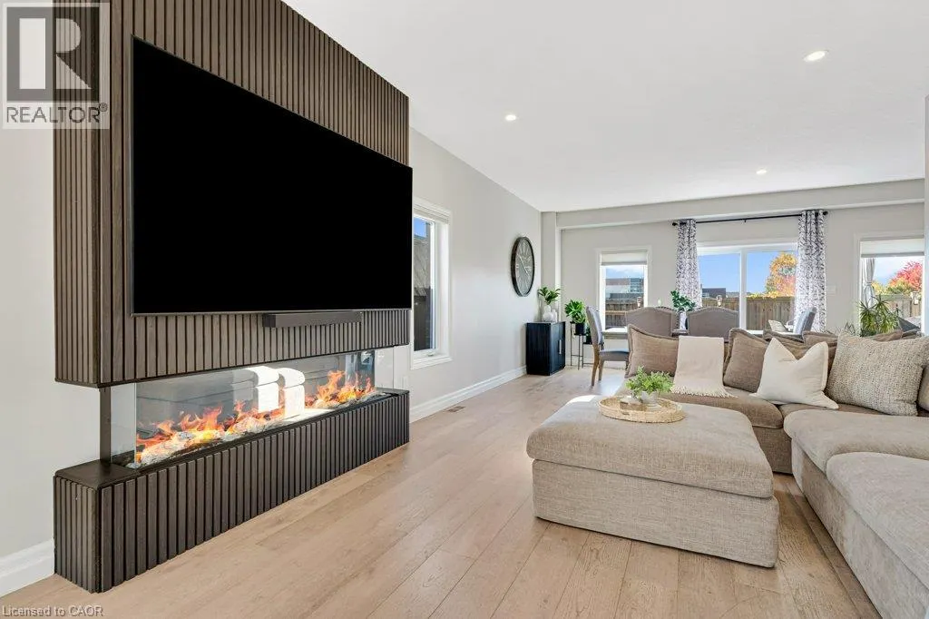 27 IRONGATE Drive