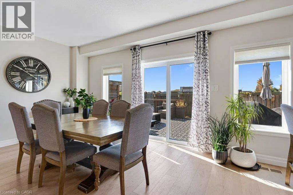 27 IRONGATE Drive