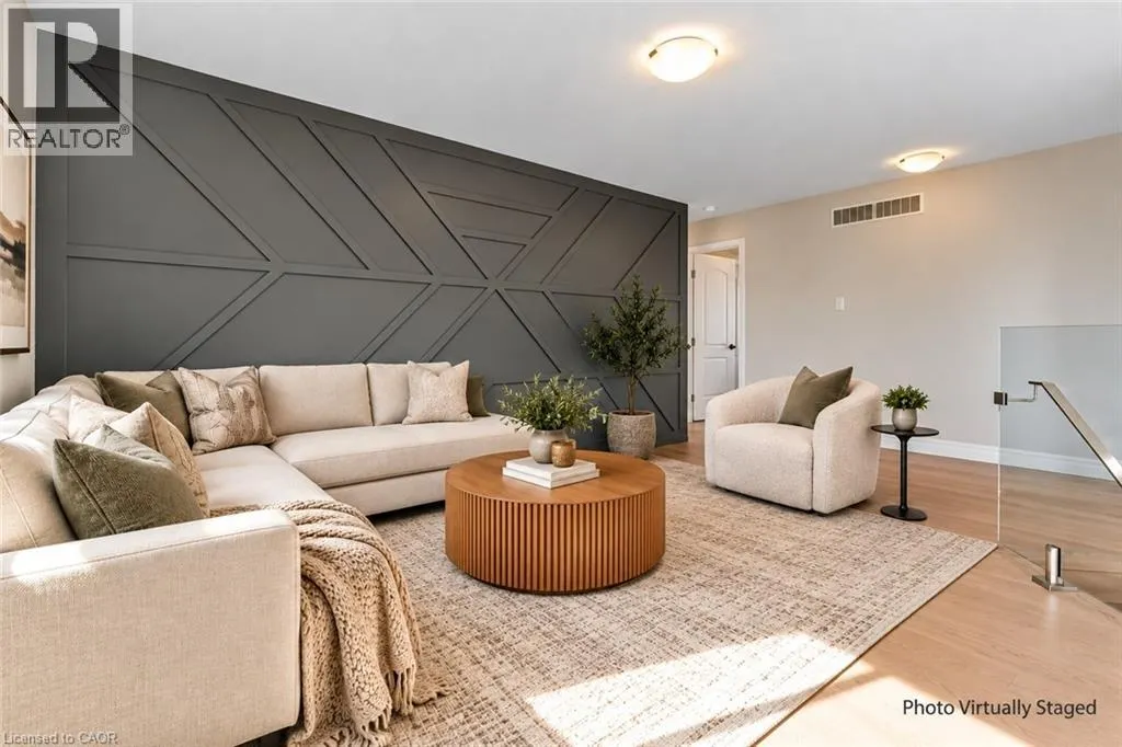 27 IRONGATE Drive