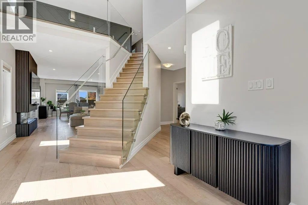 27 IRONGATE Drive