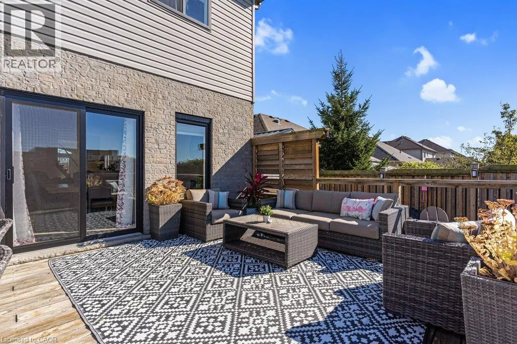 27 IRONGATE Drive