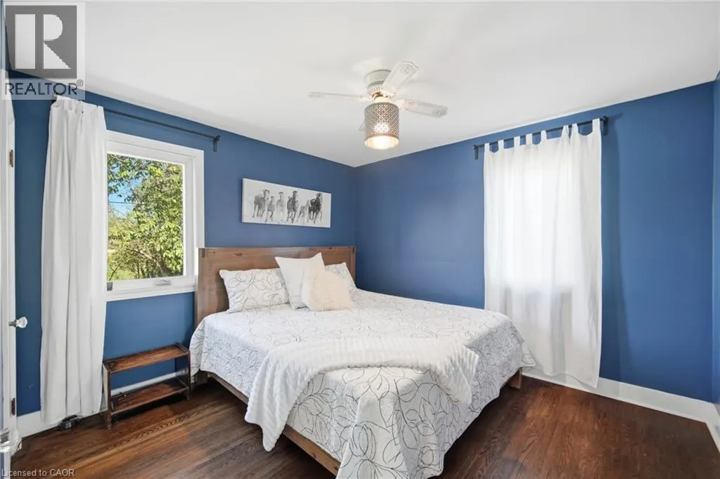 94 CLARENDON Avenue