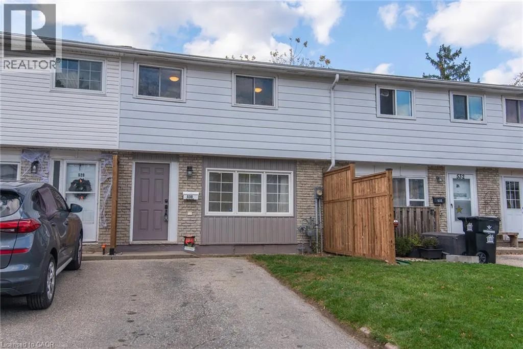 530 PARKVIEW Crescent