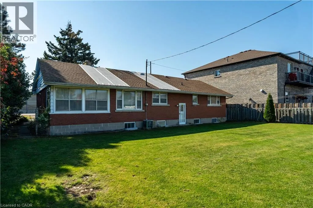 1023 NORTH SERVICE Road