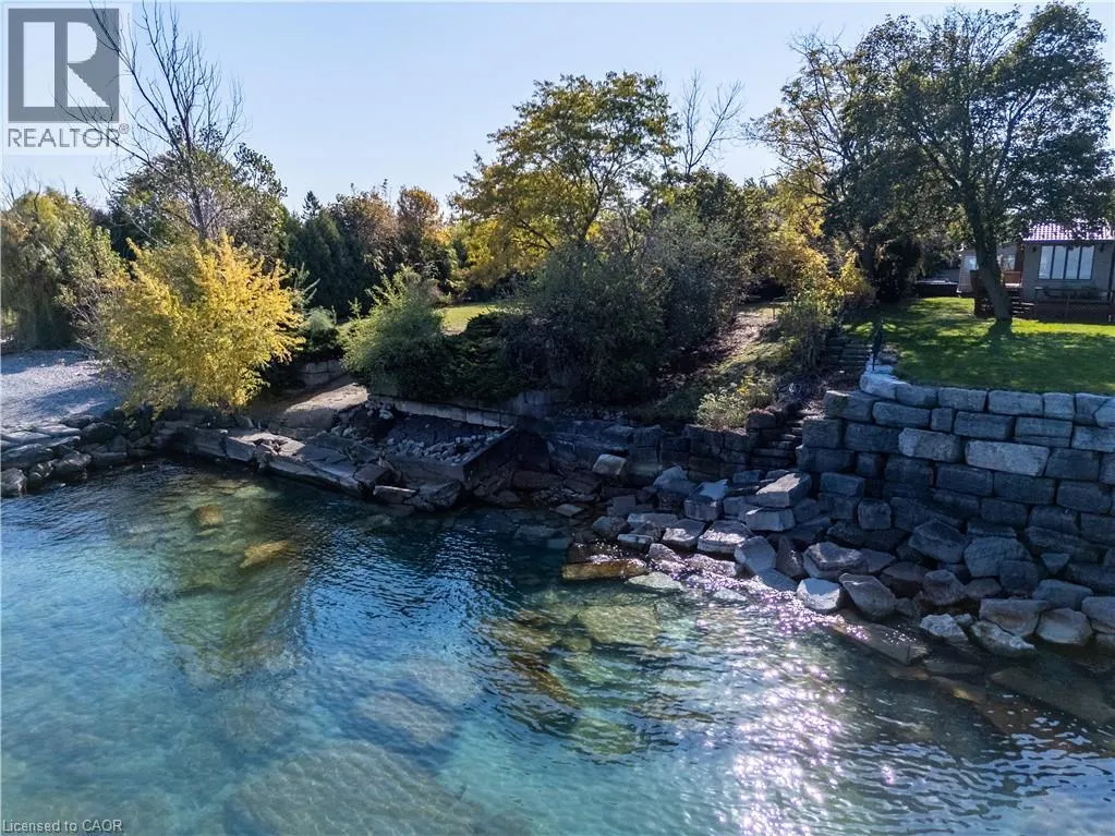 1023 NORTH SERVICE Road
