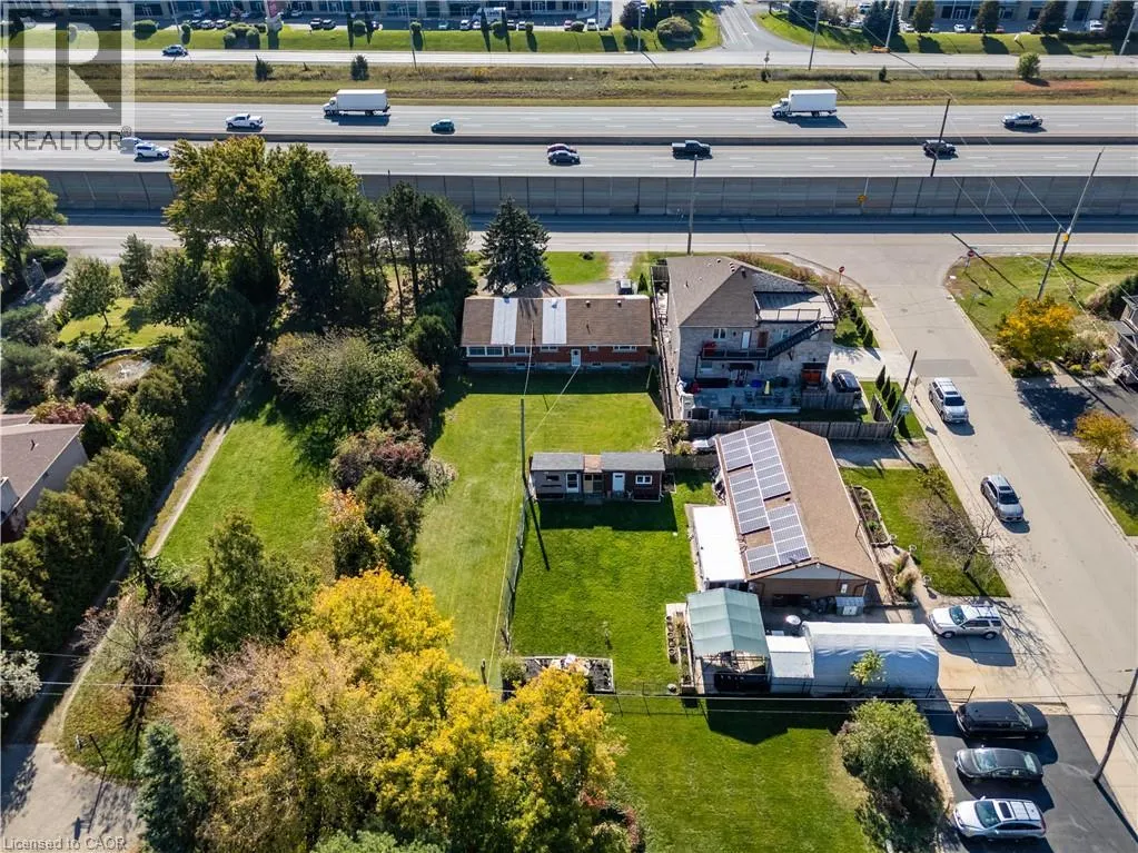1023 NORTH SERVICE Road