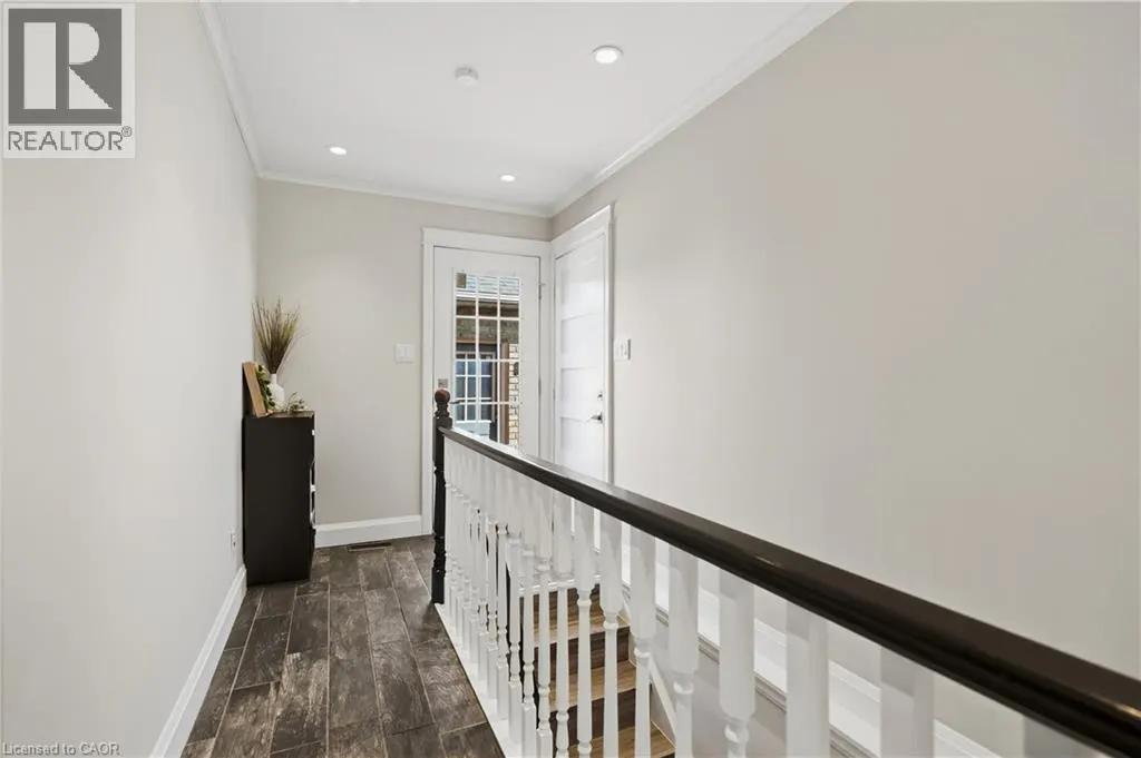 7 ROCKHAVEN Lane