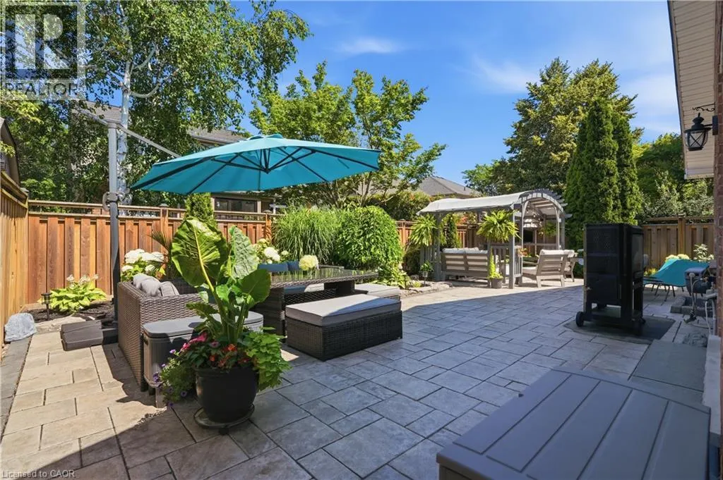 7 ROCKHAVEN Lane