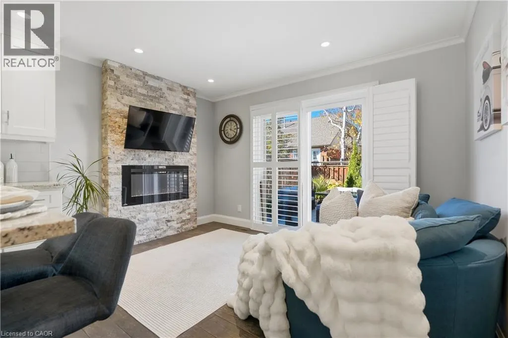 7 ROCKHAVEN Lane