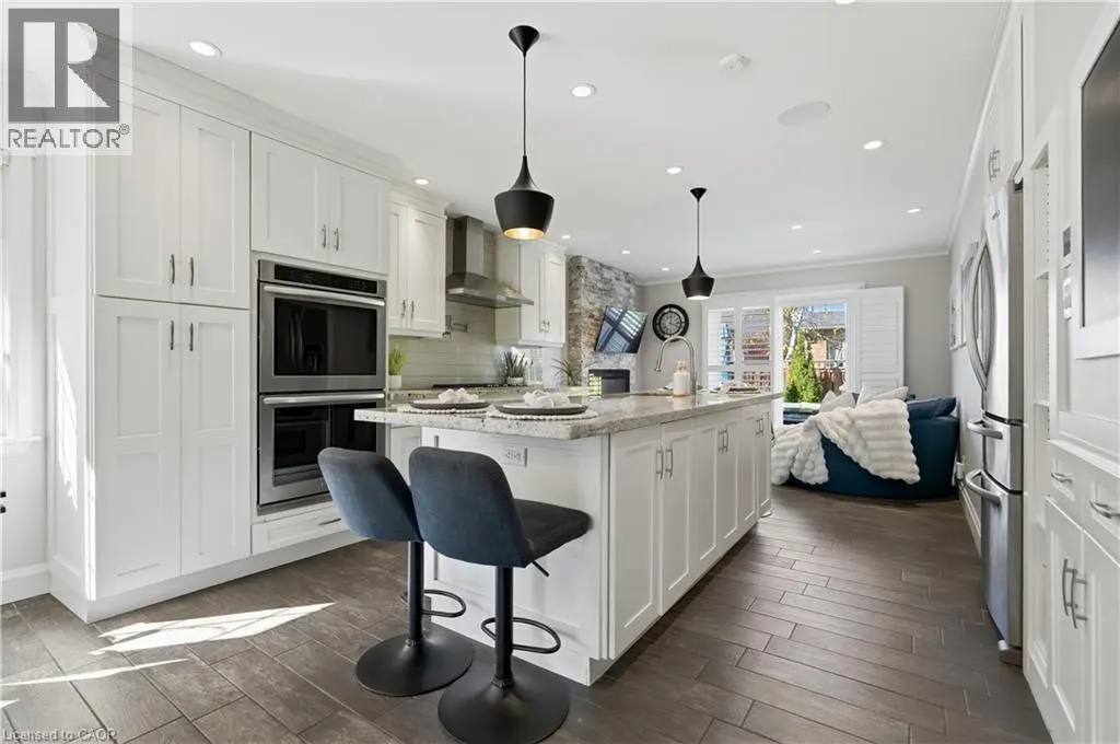 7 ROCKHAVEN Lane