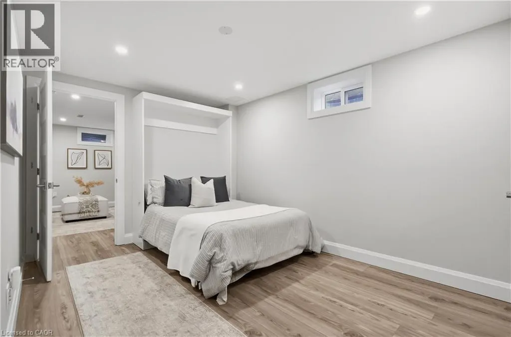 7 ROCKHAVEN Lane