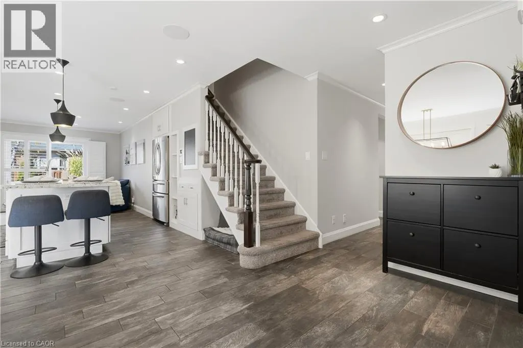 7 ROCKHAVEN Lane