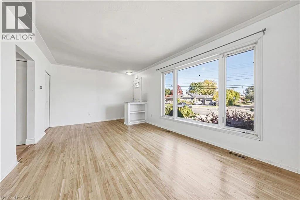 928 UPPER GAGE Avenue