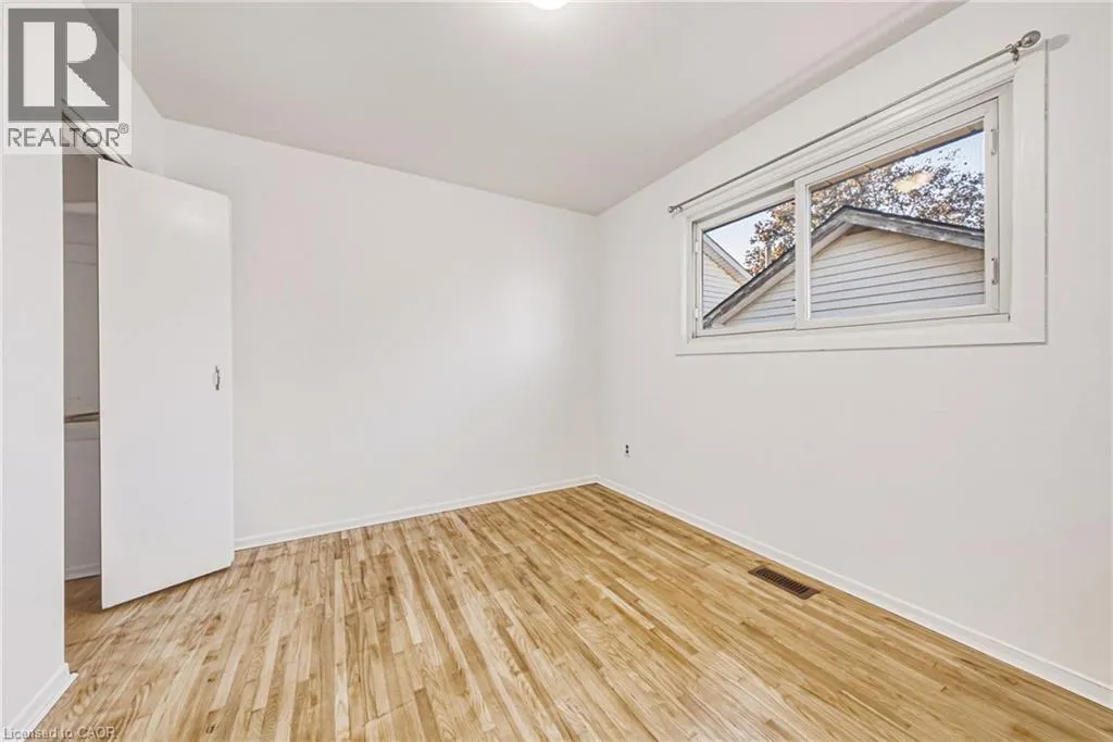 928 UPPER GAGE Avenue