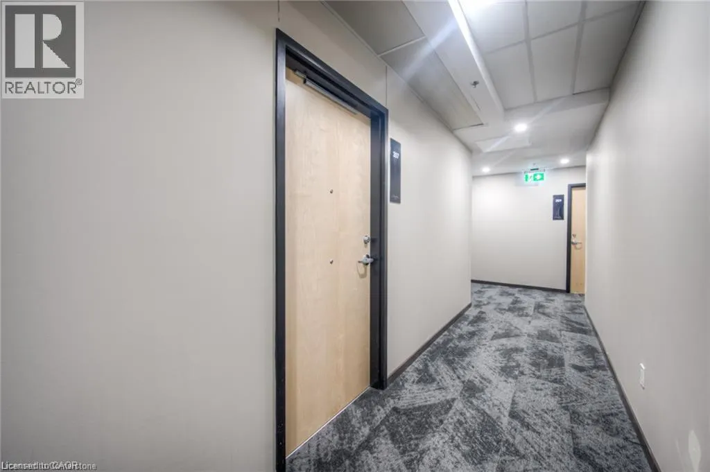60 CHARLES Street W Unit# 307 #307