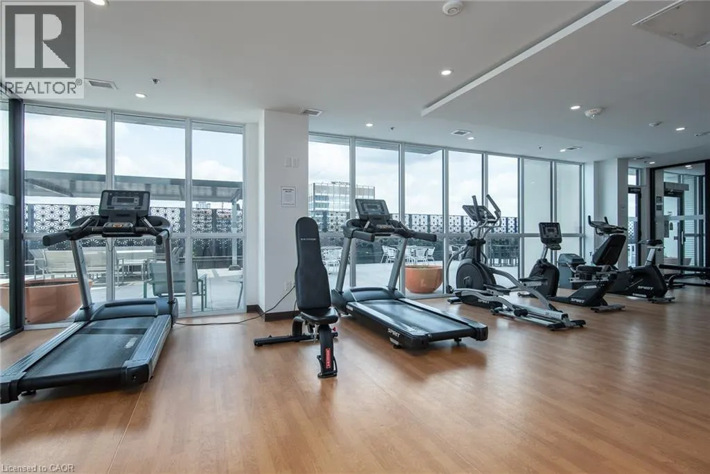 60 CHARLES Street W Unit# 307 #307