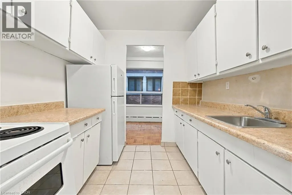 325A JAMES Street S Unit# 309 #309