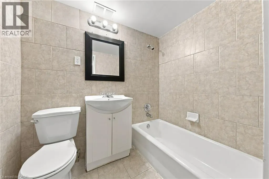 325A JAMES Street S Unit# 309 #309