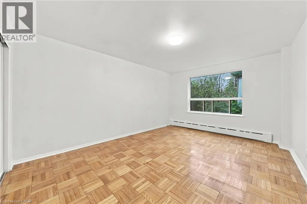325A JAMES Street S Unit# 309 #309