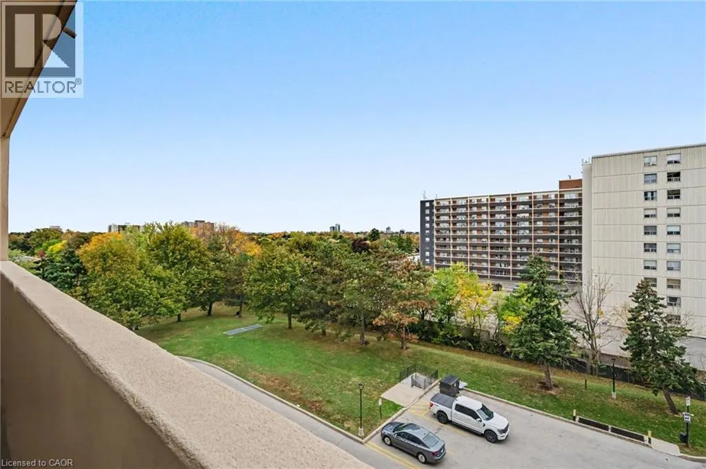 700 DYNES Road Unit# 614 #614