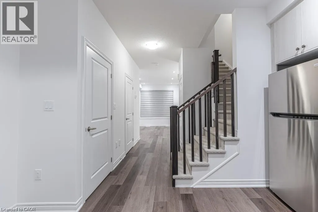 120 COURT Drive Unit# 22 #22